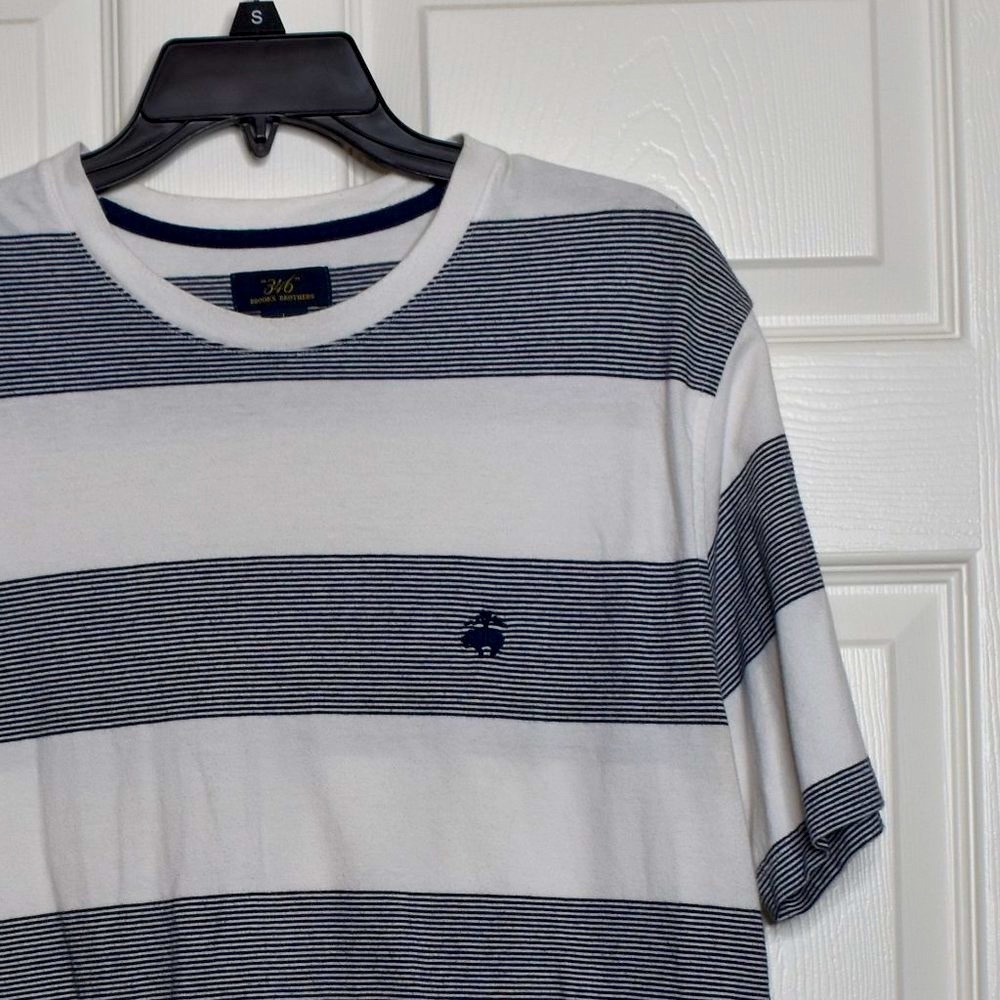 Brooks Brothers 346 Blue White Rugby Stripe Short Sleeve Crewneck Logo Tee